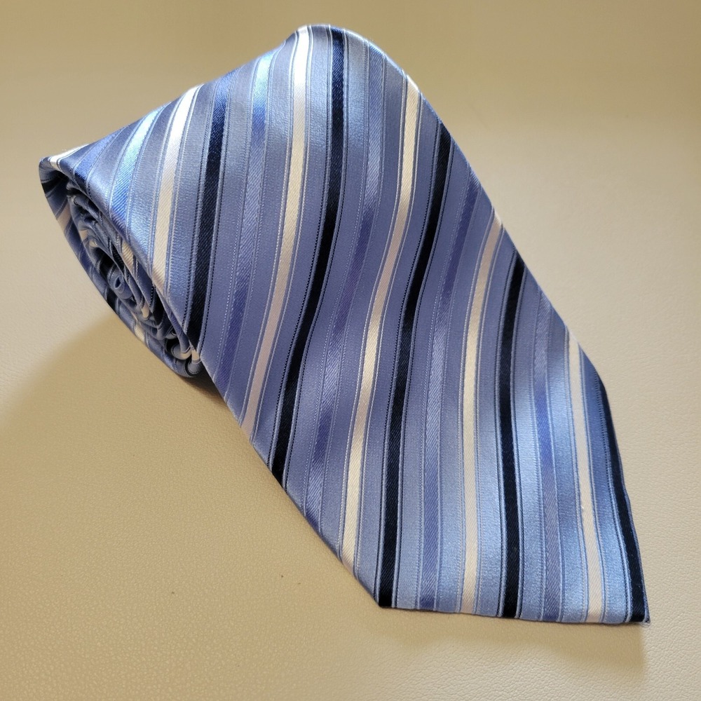 Geoffrey Beene Blue Striped SILK Neck Tie 59" x 3.5" Classic